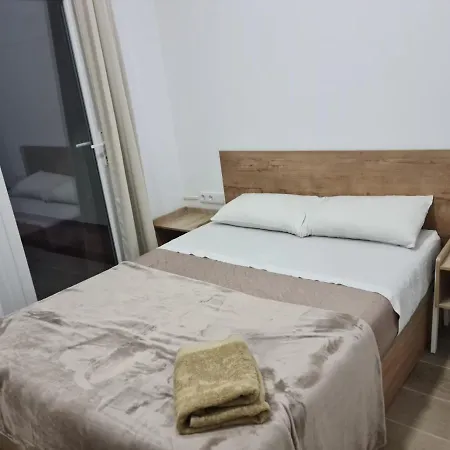 Estudio Con Privada